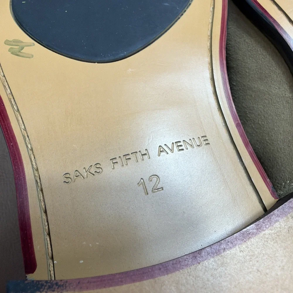 Saks Fifth Avenue 